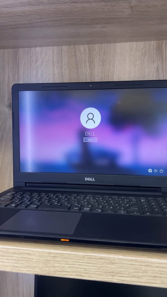 Dell Laptop - Image 5