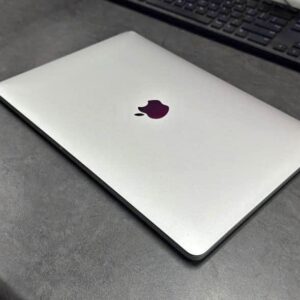 MacBook Pro Retina 13-Inch 2017 (No Touch Bar)