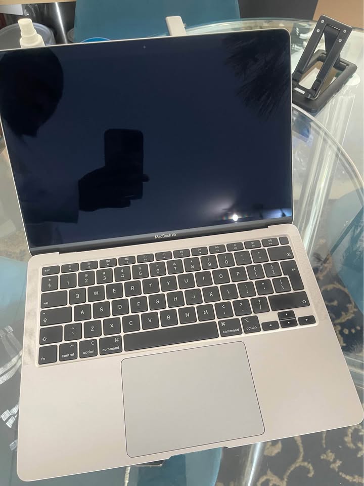 MacBook Air M1 2020 - Image 10