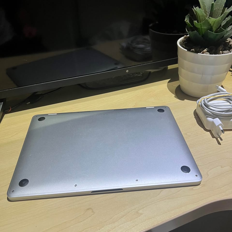MacBook Pro Retina 13” 2017 (256GB | 8GB) - Image 5