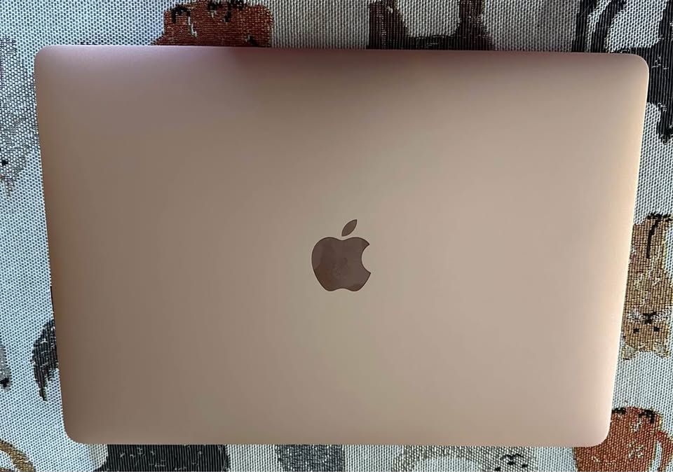 Apple MacBook Air M1 (Rose Gold) - Image 2