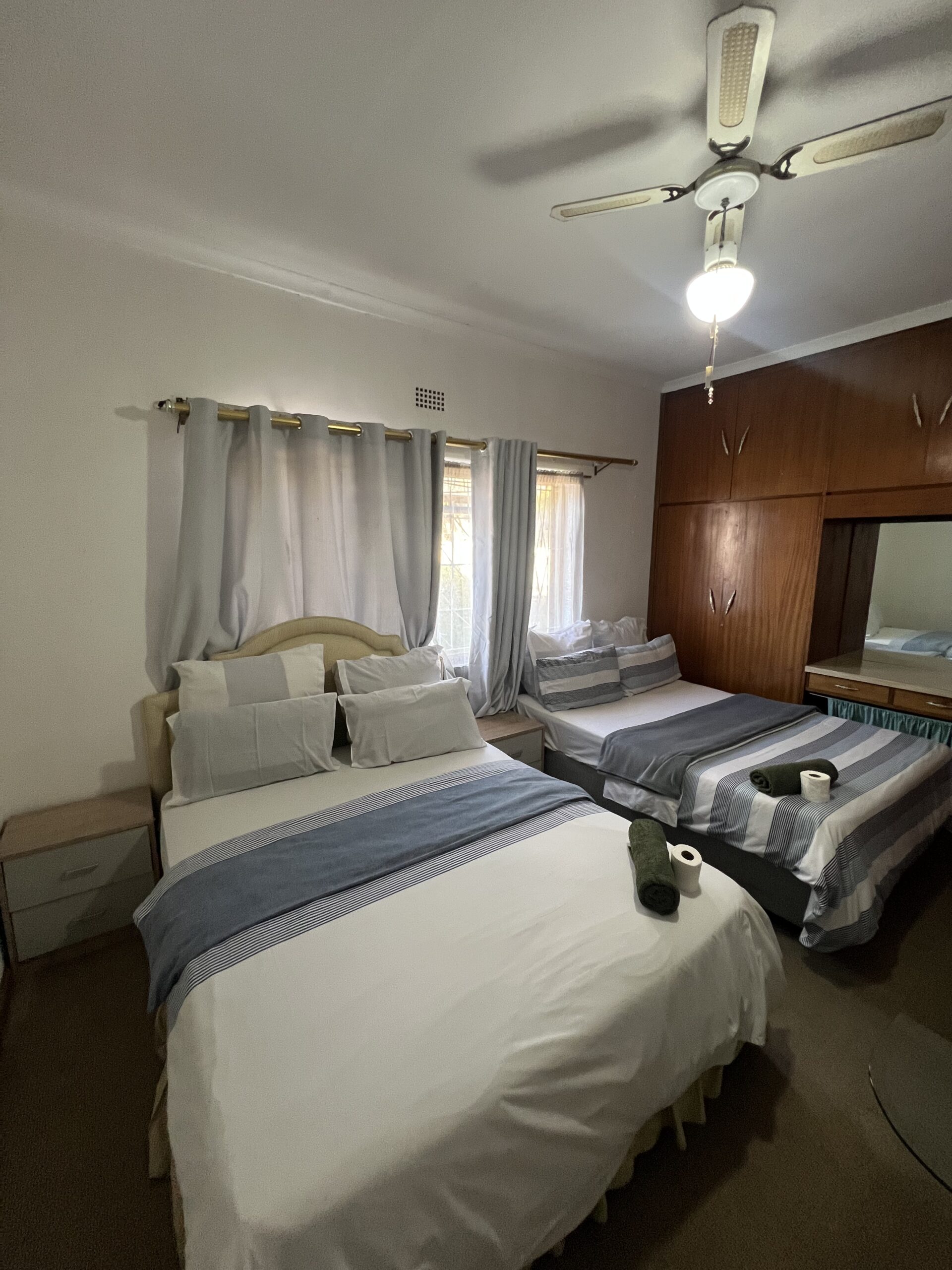 Furnished Family 1-Bedroom with Two beds in Fairfield Estate Parow